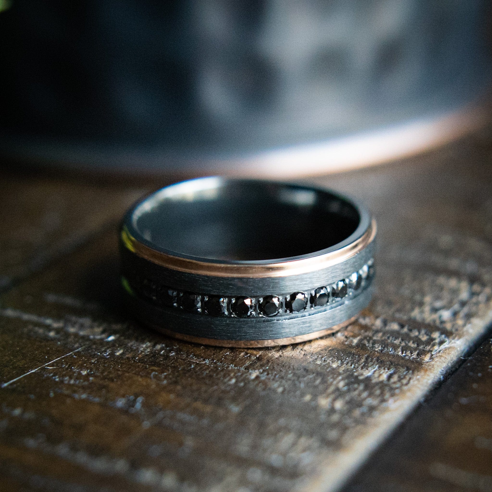 THE LOUI V - Image 4